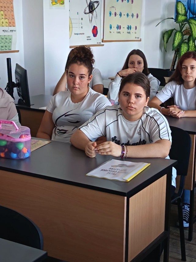 foto elevii din gorj au descoperit viata de cadet la colegiul national militar din constanta 946244 foto elevii din gorj au descoperit viata de cadet la colegiul national militar din constanta 946244