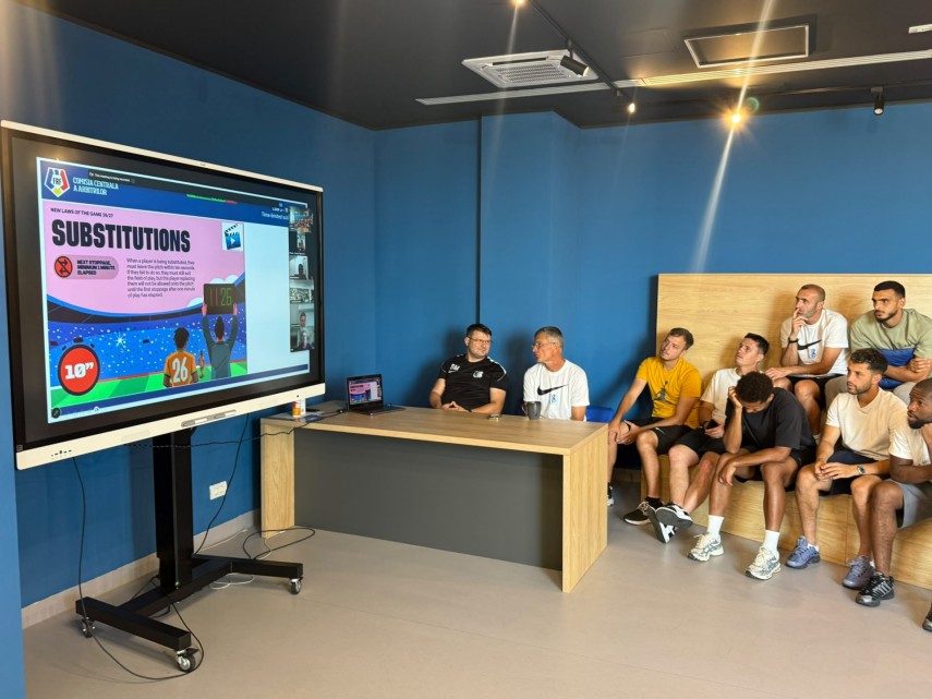 fotbalistii de la farul constanta au participat la sedinta de arbitraj tinuta de kyros vassaras seful fotbalistii de la farul constanta au participat la sedinta de arbitraj tinuta de kyros vassaras seful