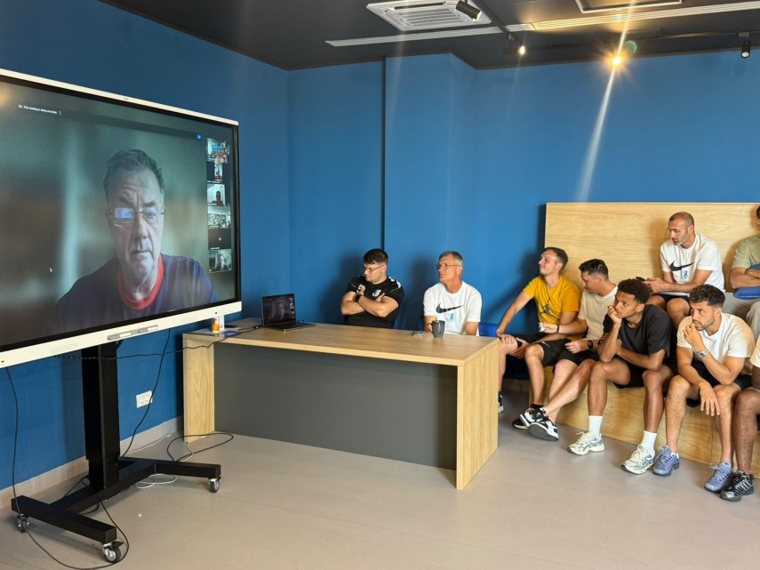 fotbalistii de la farul constanta au participat la sedinta de arbitraj tinuta de kyros vassaras seful fotbalistii de la farul constanta au participat la sedinta de arbitraj tinuta de kyros vassaras seful