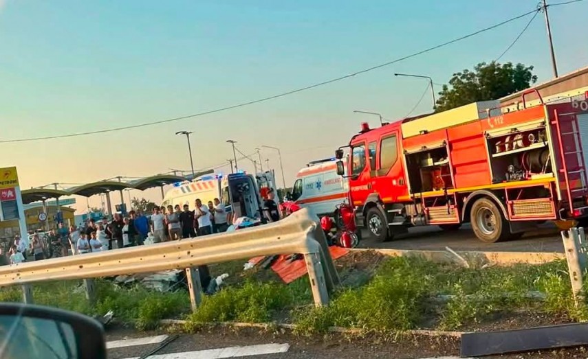 FOTO: Accident rutier motal pe Autostrada A2 Bucuresti-Constanta! O persoana a murit si alte trei au fost ranite    