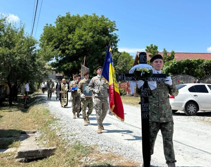 Armata Romana a mai pierdut un veteran de razboi. Locotenent-colonelul (r) Constantin Paunescu a a murit la varsta de 103 ani.