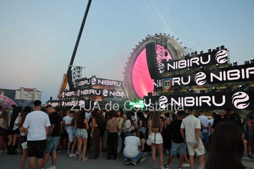 foto inna a facut senzatie in prima seara pe scena de la galaxia primul festival din programul nibiru foto inna a facut senzatie in prima seara pe scena de la galaxia primul festival din programul nibiru
