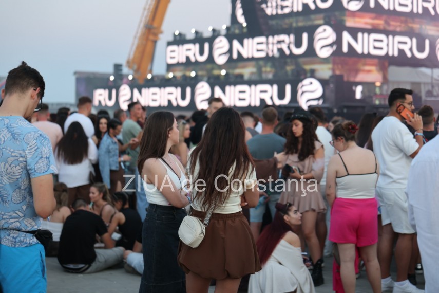 foto inna a facut senzatie in prima seara pe scena de la galaxia primul festival din programul nibiru foto inna a facut senzatie in prima seara pe scena de la galaxia primul festival din programul nibiru