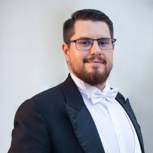 Mădălin Băldău; sursa foto: Facebook/ Teatrul Național de Operă și Balet „Oleg Danovski”