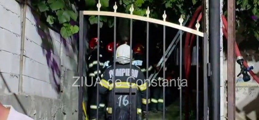 stiri constanta foto video incendiu la o locuinta din ovidiu pompierii au intervenit pentru stingerea stiri constanta foto video incendiu la o locuinta din ovidiu pompierii au intervenit pentru stingerea