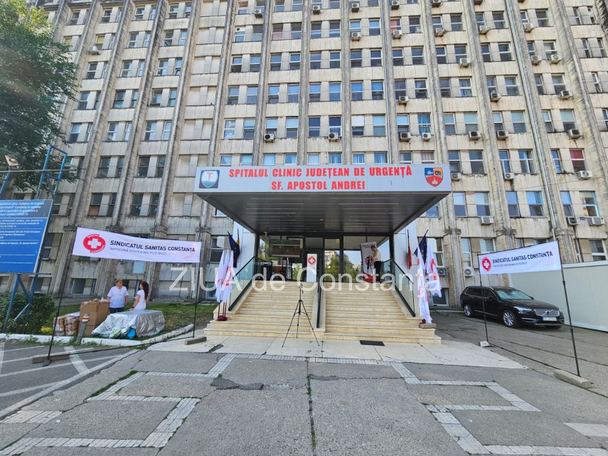 foto video greva de avertisment in spitalele din constanta medicii si personalul sanitas protesteaza foto video greva de avertisment in spitalele din constanta medicii si personalul sanitas protesteaza