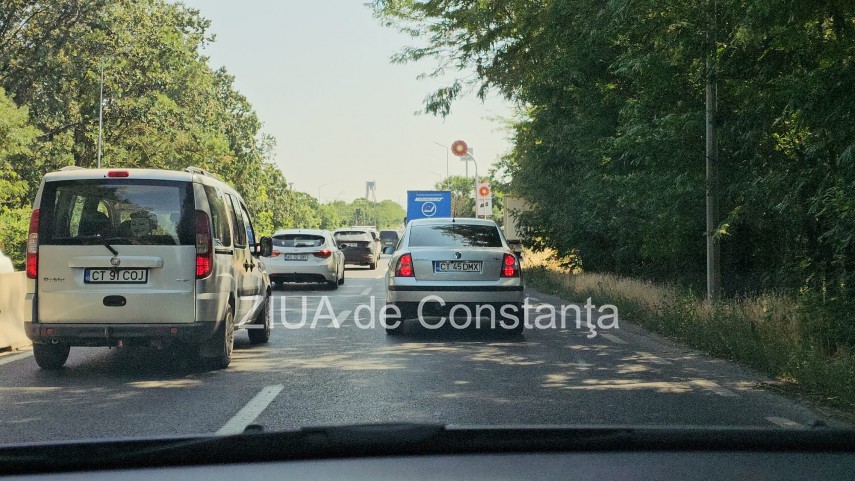 foto video se circula bara la bara din constanta spre sudul litoralului 946634 foto video se circula bara la bara din constanta spre sudul litoralului 946634