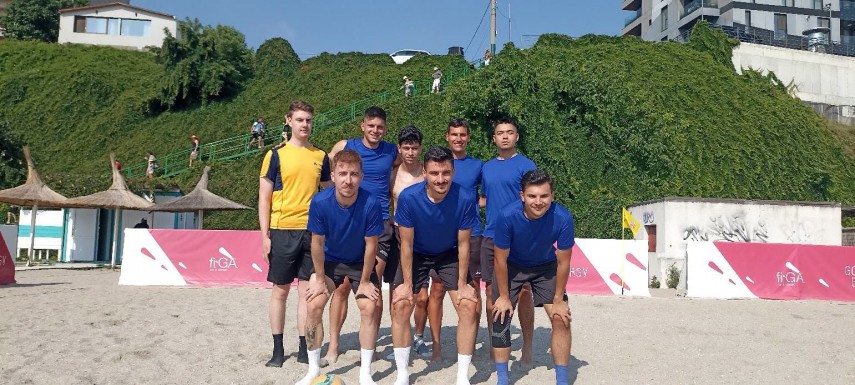 fotbal pe plaja elite referees invingatoare in prima editie a cupei de vara a arbitrilor constanteni fotbal pe plaja elite referees invingatoare in prima editie a cupei de vara a arbitrilor constanteni