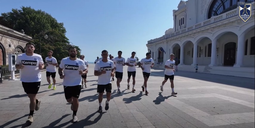 handbal csm constanta primul antrenament pe faleza cazinoului am mare incredere in echipa si in jucatorii handbal csm constanta primul antrenament pe faleza cazinoului am mare incredere in echipa si in jucatorii