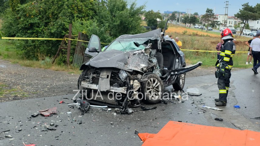 grav accident rutier intre agigea si techirghiol doua victime incarcerate 946895 grav accident rutier intre agigea si techirghiol doua victime incarcerate 946895