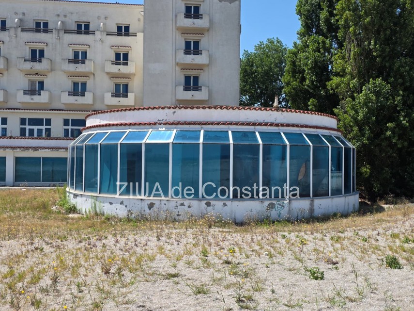 fotoreportaj degradare avansata si blocaj financiar la hotelul rex perla din mamaia salvata de la licitatie fotoreportaj degradare avansata si blocaj financiar la hotelul rex perla din mamaia salvata de la licitatie