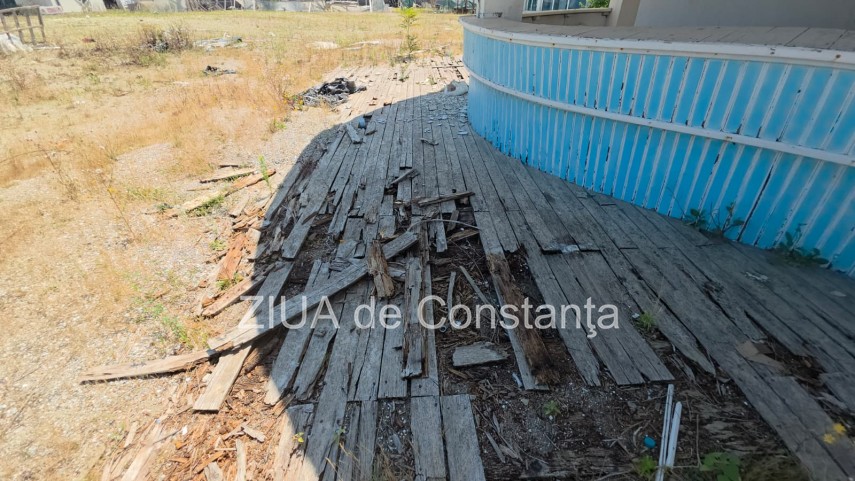 fotoreportaj degradare avansata si blocaj financiar la hotelul rex perla din mamaia salvata de la licitatie fotoreportaj degradare avansata si blocaj financiar la hotelul rex perla din mamaia salvata de la licitatie