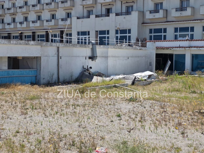 fotoreportaj degradare avansata si blocaj financiar la hotelul rex perla din mamaia salvata de la licitatie fotoreportaj degradare avansata si blocaj financiar la hotelul rex perla din mamaia salvata de la licitatie