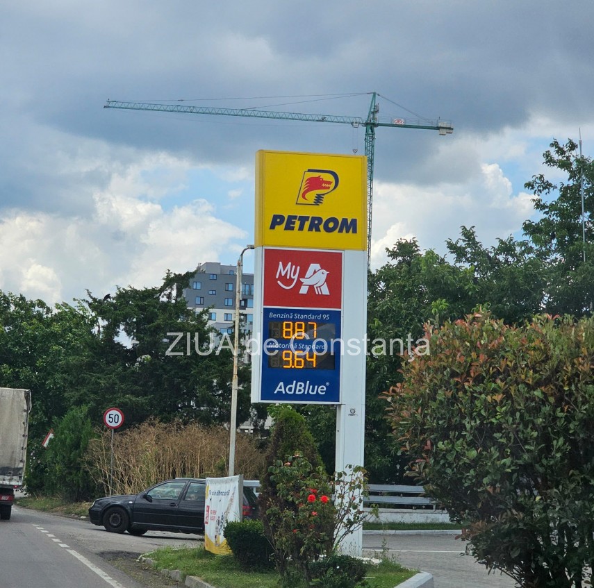 preturile carburantilor au explodat motorina a depasit pragul istoric de 10 lei pe litru in constanta preturile carburantilor au explodat motorina a depasit pragul istoric de 10 lei pe litru in constanta