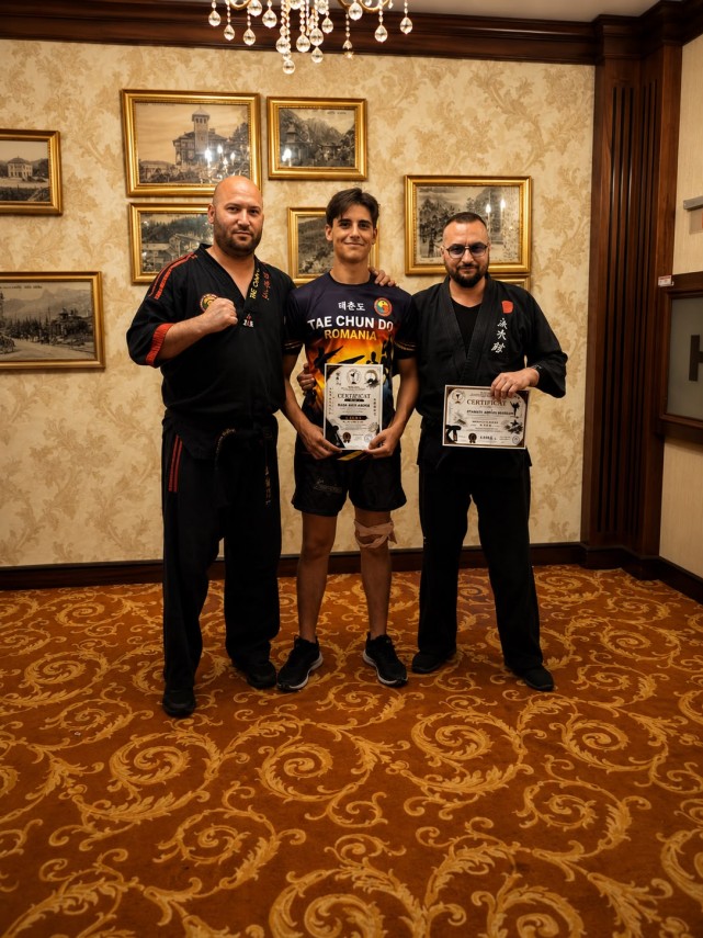 constanta cs scoala de tae chun do luca rizea si luca roschi au obtinut centura neagra cu 1 dan galerie constanta cs scoala de tae chun do luca rizea si luca roschi au obtinut centura neagra cu 1 dan galerie