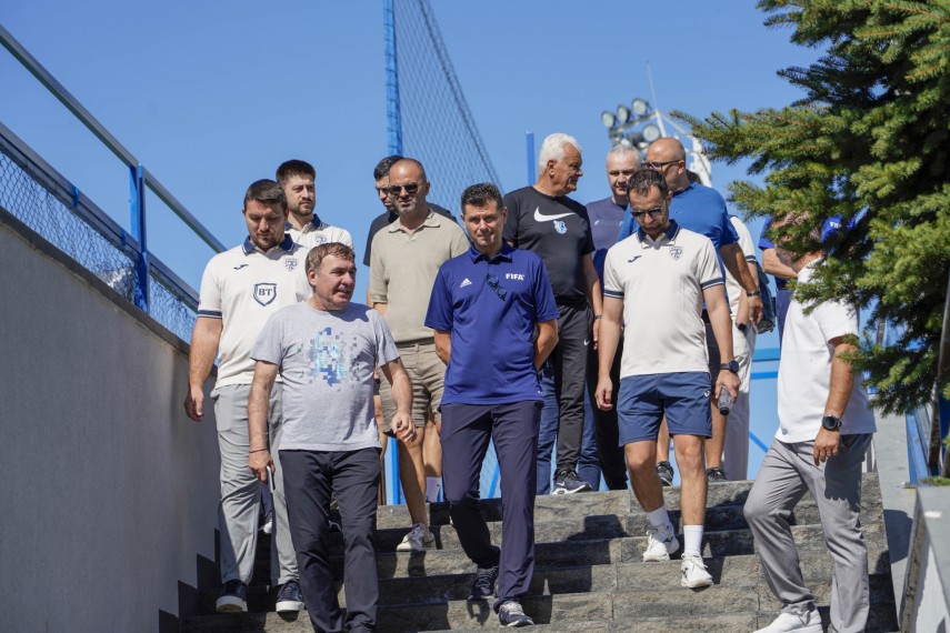 farul constanta va intra in proiectul de dezvoltare fifa pentru urmatorii doi ani delegatie a forului farul constanta va intra in proiectul de dezvoltare fifa pentru urmatorii doi ani delegatie a forului