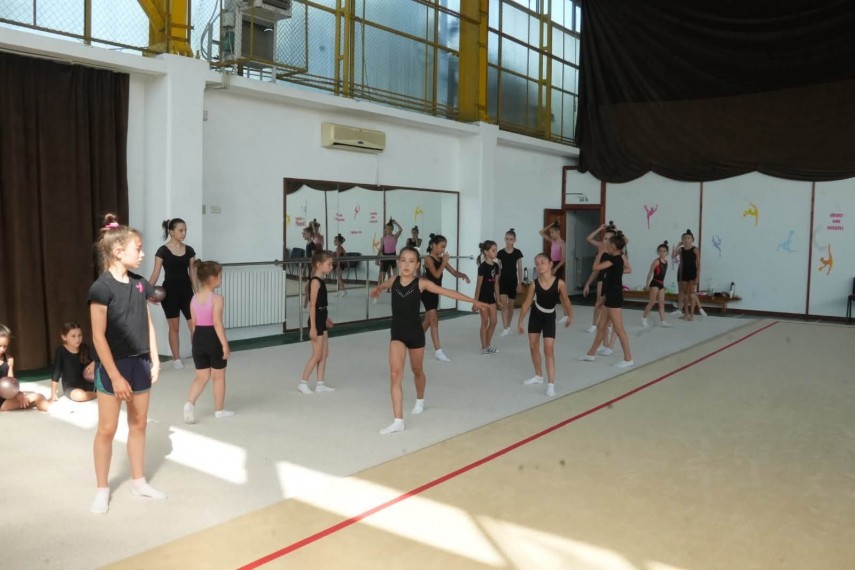 cs victoria cumpana patru gimnaste talentate participa la campionatul national intreaga comunitate este cs victoria cumpana patru gimnaste talentate participa la campionatul national intreaga comunitate este