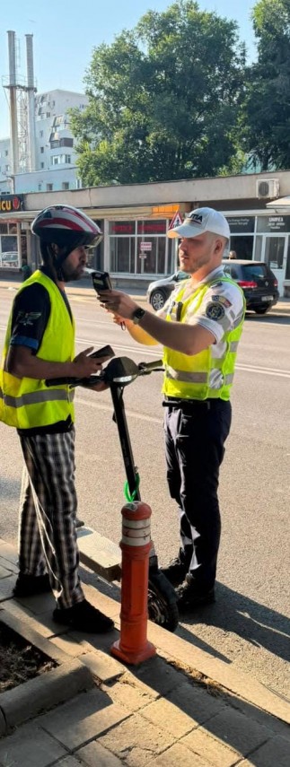 actiune de amploare a politistilor din tulcea peste 200 de sanctiuni aplicate pietonilor biciclistilor actiune de amploare a politistilor din tulcea peste 200 de sanctiuni aplicate pietonilor biciclistilor