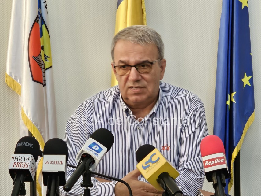 video primarul constantei vergil chitac declaratii inaintea sedintei ordinare a clm 947850 video primarul constantei vergil chitac declaratii inaintea sedintei ordinare a clm 947850