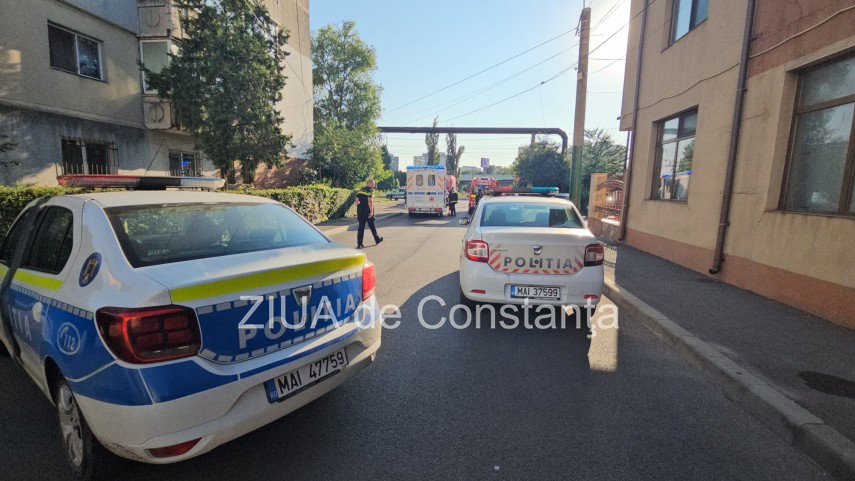 un autoturism a intrat intr un stalp pe strada pajurei din constanta 947894 un autoturism a intrat intr un stalp pe strada pajurei din constanta 947894