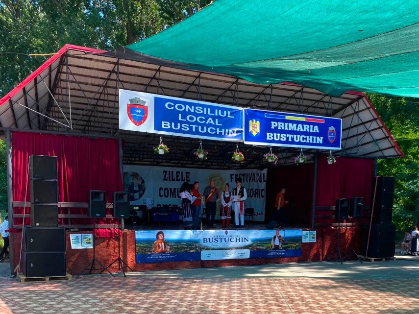 foto ansamblul folcloric romancuta din cumpana a castigat premiul i la festivalul national iustina baluteanu foto ansamblul folcloric romancuta din cumpana a castigat premiul i la festivalul national iustina baluteanu