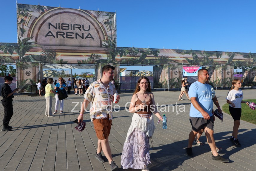 foto nibiru punctul de intalnire al comunitatii k pop mii de persoane au participat la spectacolele dedicate foto nibiru punctul de intalnire al comunitatii k pop mii de persoane au participat la spectacolele dedicate