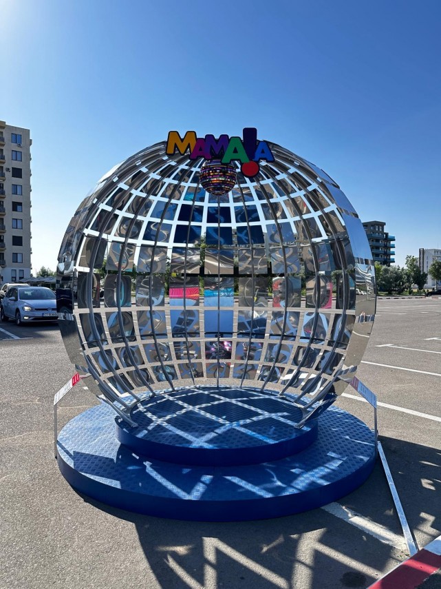 foto destinatia mamaia constanta devine capitala vizuala a litoralului noi puncte instagramabile transforma foto destinatia mamaia constanta devine capitala vizuala a litoralului noi puncte instagramabile transforma