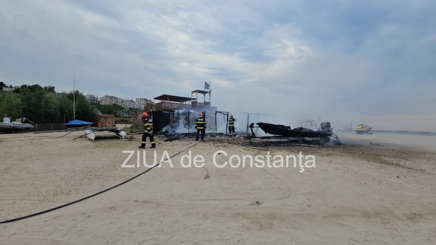 foto video stiri constanta incendiu la un beach bar de pe plaja zoom beach 948202 foto video stiri constanta incendiu la un beach bar de pe plaja zoom beach 948202