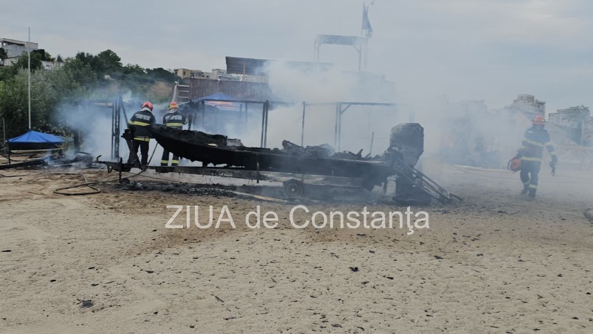 foto video stiri constanta incendiu la un beach bar de pe plaja zoom beach 948202 foto video stiri constanta incendiu la un beach bar de pe plaja zoom beach 948202