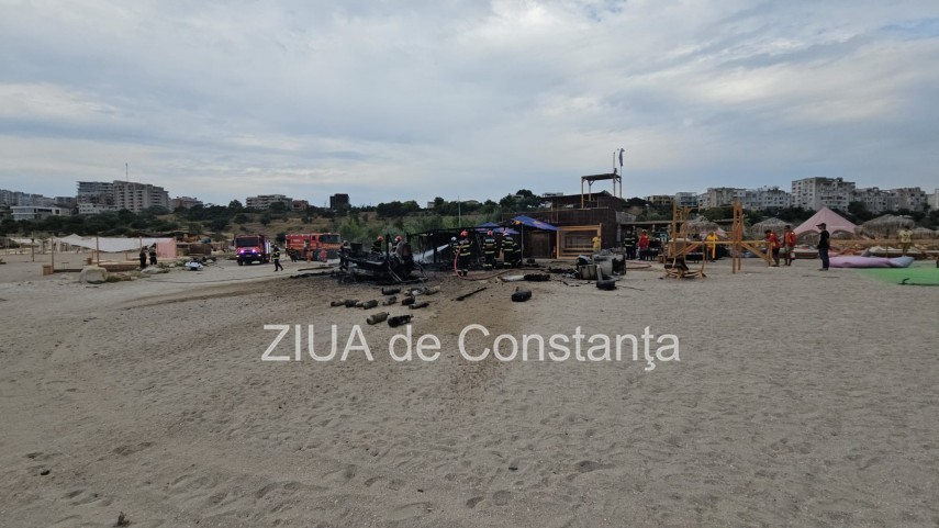 foto video stiri constanta incendiu la un beach bar de pe plaja zoom beach 948202 foto video stiri constanta incendiu la un beach bar de pe plaja zoom beach 948202