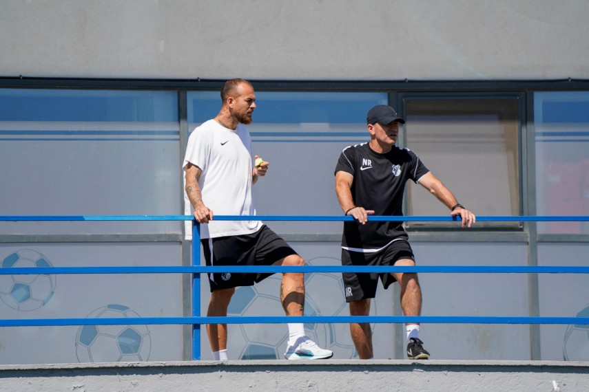 axiopolis cernavoda amical cu sase goluri cu farul constanta under 18 pentru soimi urmeaza meciul din axiopolis cernavoda amical cu sase goluri cu farul constanta under 18 pentru soimi urmeaza meciul din
