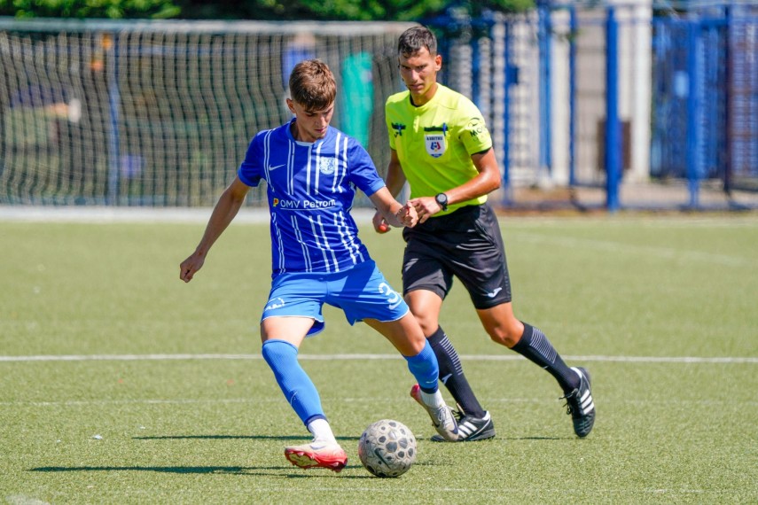 axiopolis cernavoda amical cu sase goluri cu farul constanta under 18 pentru soimi urmeaza meciul din axiopolis cernavoda amical cu sase goluri cu farul constanta under 18 pentru soimi urmeaza meciul din