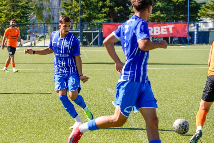 axiopolis cernavoda amical cu sase goluri cu farul constanta under 18 pentru soimi urmeaza meciul din axiopolis cernavoda amical cu sase goluri cu farul constanta under 18 pentru soimi urmeaza meciul din