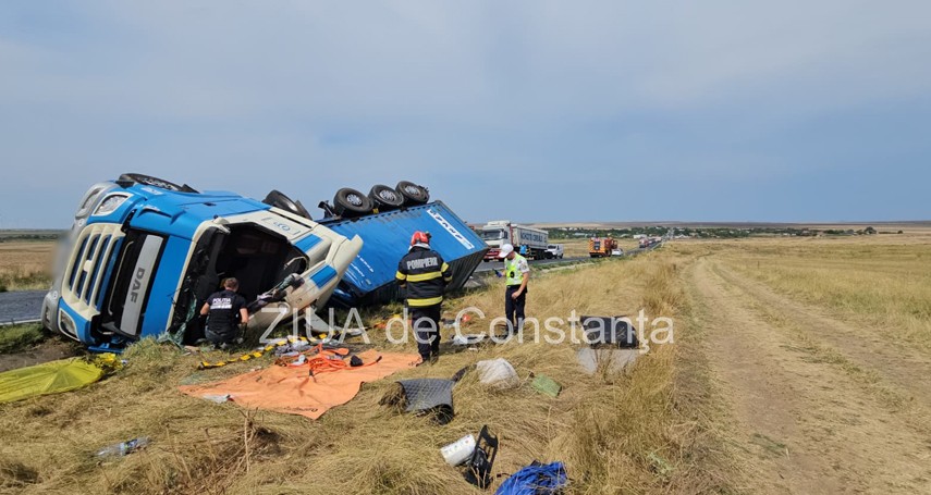 accident pe dn 22 constanta mihai viteazu traficul blocat dupa rasturnarea unui ansamblu rutier un pasager accident pe dn 22 constanta mihai viteazu traficul blocat dupa rasturnarea unui ansamblu rutier un pasager