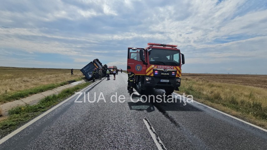 accident pe dn 22 constanta mihai viteazu traficul blocat dupa rasturnarea unui ansamblu rutier un pasager accident pe dn 22 constanta mihai viteazu traficul blocat dupa rasturnarea unui ansamblu rutier un pasager