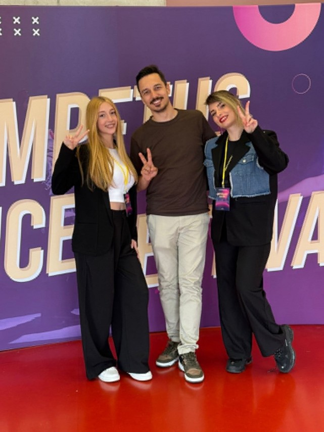 a jucat si la farul constanta sandu culeafa socru mic fiica sa vanessa carolinne fosta campioana la gimnastica a jucat si la farul constanta sandu culeafa socru mic fiica sa vanessa carolinne fosta campioana la gimnastica