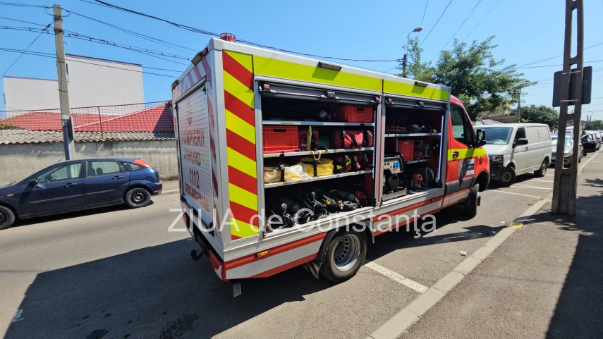 accident rutier la intersectia strazilor steagului si andrei poet muresanu din constanta doua autoturisme accident rutier la intersectia strazilor steagului si andrei poet muresanu din constanta doua autoturisme