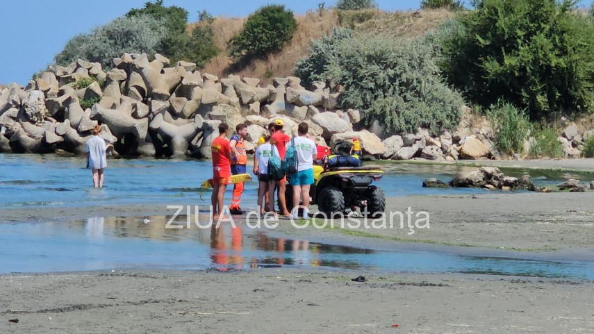 stiri constanta interventie de urgenta in zona malibu o persoana scoasa din apa inconstienta 948666 stiri constanta interventie de urgenta in zona malibu o persoana scoasa din apa inconstienta 948666