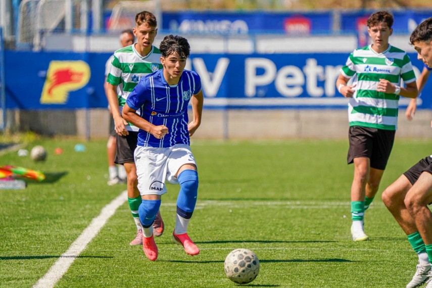 fotbalistii din echipele under 16 si under 17 de la farul constanta amicale cu adversari din bulgaria fotbalistii din echipele under 16 si under 17 de la farul constanta amicale cu adversari din bulgaria