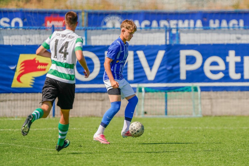 fotbalistii din echipele under 16 si under 17 de la farul constanta amicale cu adversari din bulgaria fotbalistii din echipele under 16 si under 17 de la farul constanta amicale cu adversari din bulgaria