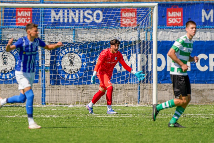 fotbalistii din echipele under 16 si under 17 de la farul constanta amicale cu adversari din bulgaria fotbalistii din echipele under 16 si under 17 de la farul constanta amicale cu adversari din bulgaria