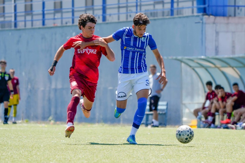 fotbalistii din echipele under 16 si under 17 de la farul constanta amicale cu adversari din bulgaria fotbalistii din echipele under 16 si under 17 de la farul constanta amicale cu adversari din bulgaria