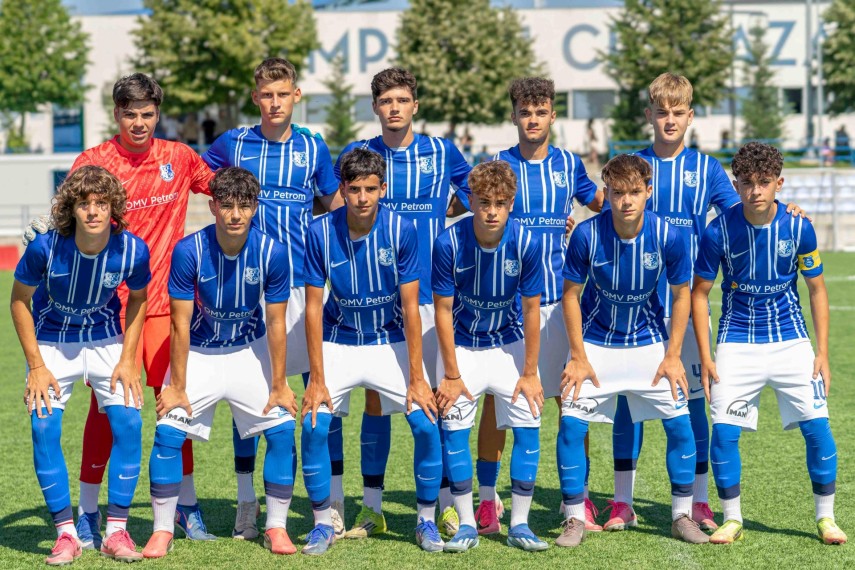 fotbalistii din echipele under 16 si under 17 de la farul constanta amicale cu adversari din bulgaria fotbalistii din echipele under 16 si under 17 de la farul constanta amicale cu adversari din bulgaria