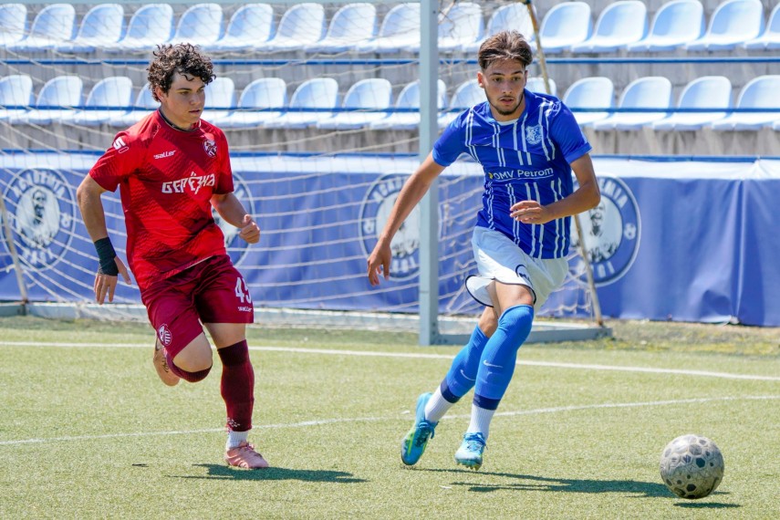 fotbalistii din echipele under 16 si under 17 de la farul constanta amicale cu adversari din bulgaria fotbalistii din echipele under 16 si under 17 de la farul constanta amicale cu adversari din bulgaria