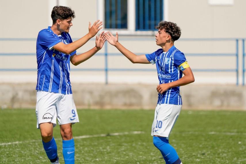 fotbalistii din echipele under 16 si under 17 de la farul constanta amicale cu adversari din bulgaria fotbalistii din echipele under 16 si under 17 de la farul constanta amicale cu adversari din bulgaria