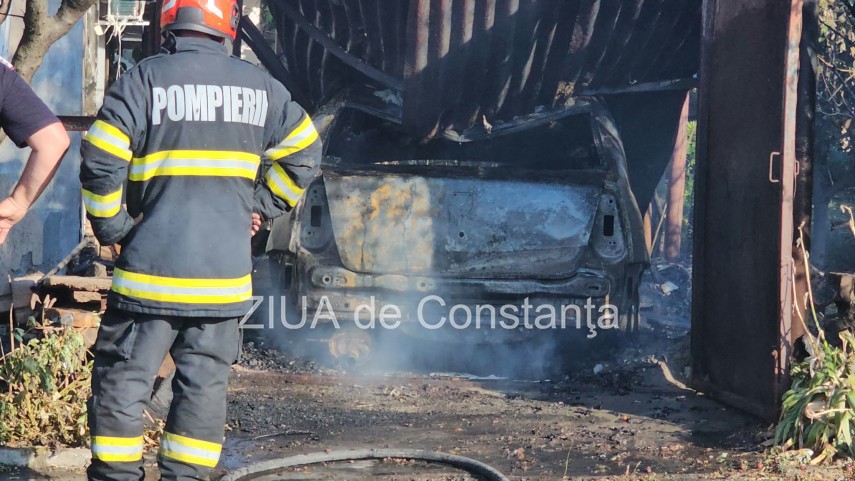 alerta de incendiu la navodari flacarile izbucnite de la o masina din garaj s au extins la o casa invecinata alerta de incendiu la navodari flacarile izbucnite de la o masina din garaj s au extins la o casa invecinata