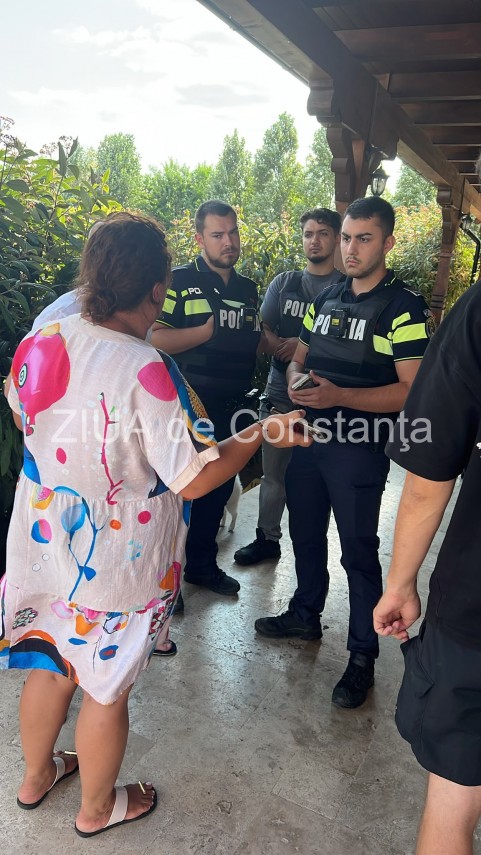 video foto turisti speriati de un elicopter la clubul ecvestru black sea horses de la culmea judetul video foto turisti speriati de un elicopter la clubul ecvestru black sea horses de la culmea judetul