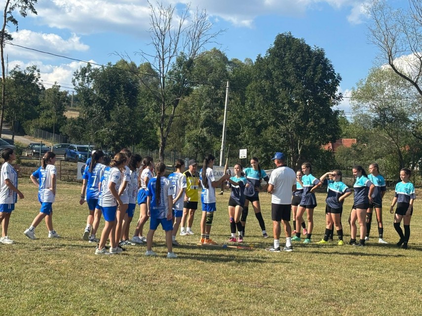 oina fetele de la cs tradisport tomis constanta langa podium la nationalele de junioare i ii si iii galerie oina fetele de la cs tradisport tomis constanta langa podium la nationalele de junioare i ii si iii galerie