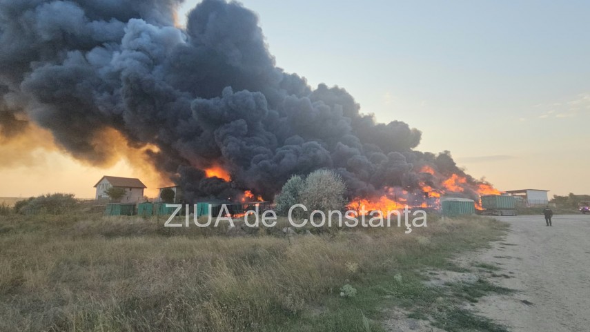 stiri constanta azi incendiu cu degajari mari de fum la un centru de colectare a plasticului intre lumina stiri constanta azi incendiu cu degajari mari de fum la un centru de colectare a plasticului intre lumina