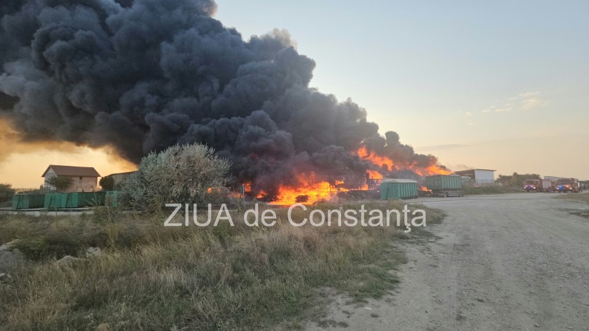 stiri constanta azi incendiu cu degajari mari de fum la un centru de colectare a plasticului intre lumina stiri constanta azi incendiu cu degajari mari de fum la un centru de colectare a plasticului intre lumina